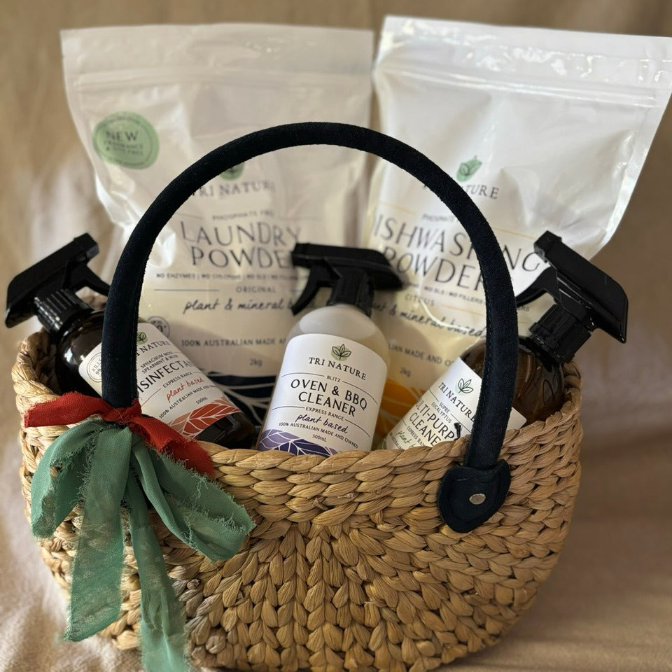 Well Natured Christmas Basic Cleaning Hamper